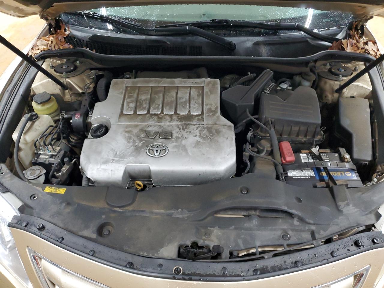 2011 Toyota Camry - Image 11