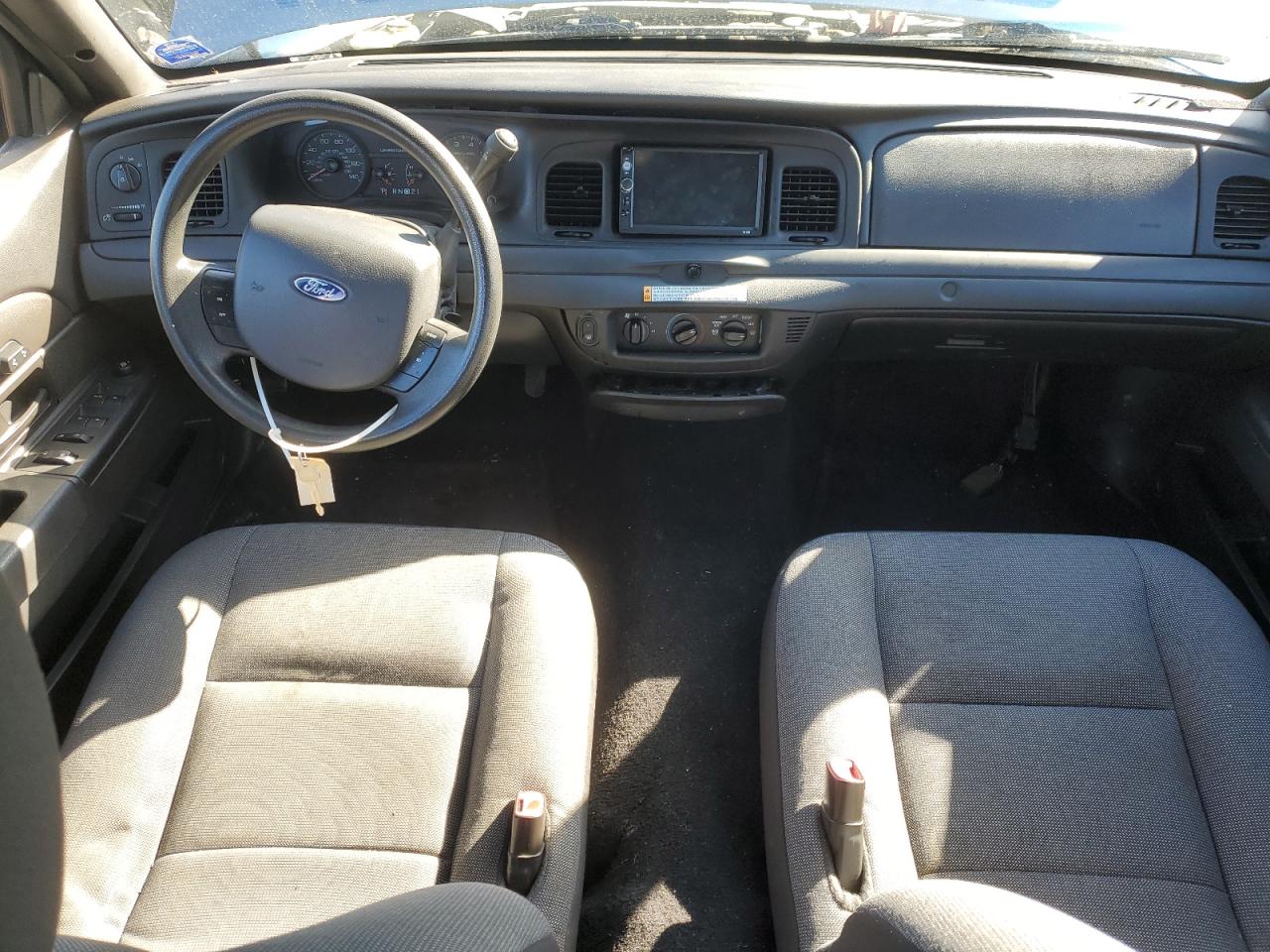 2011 Ford Crown Victoria - Image 8