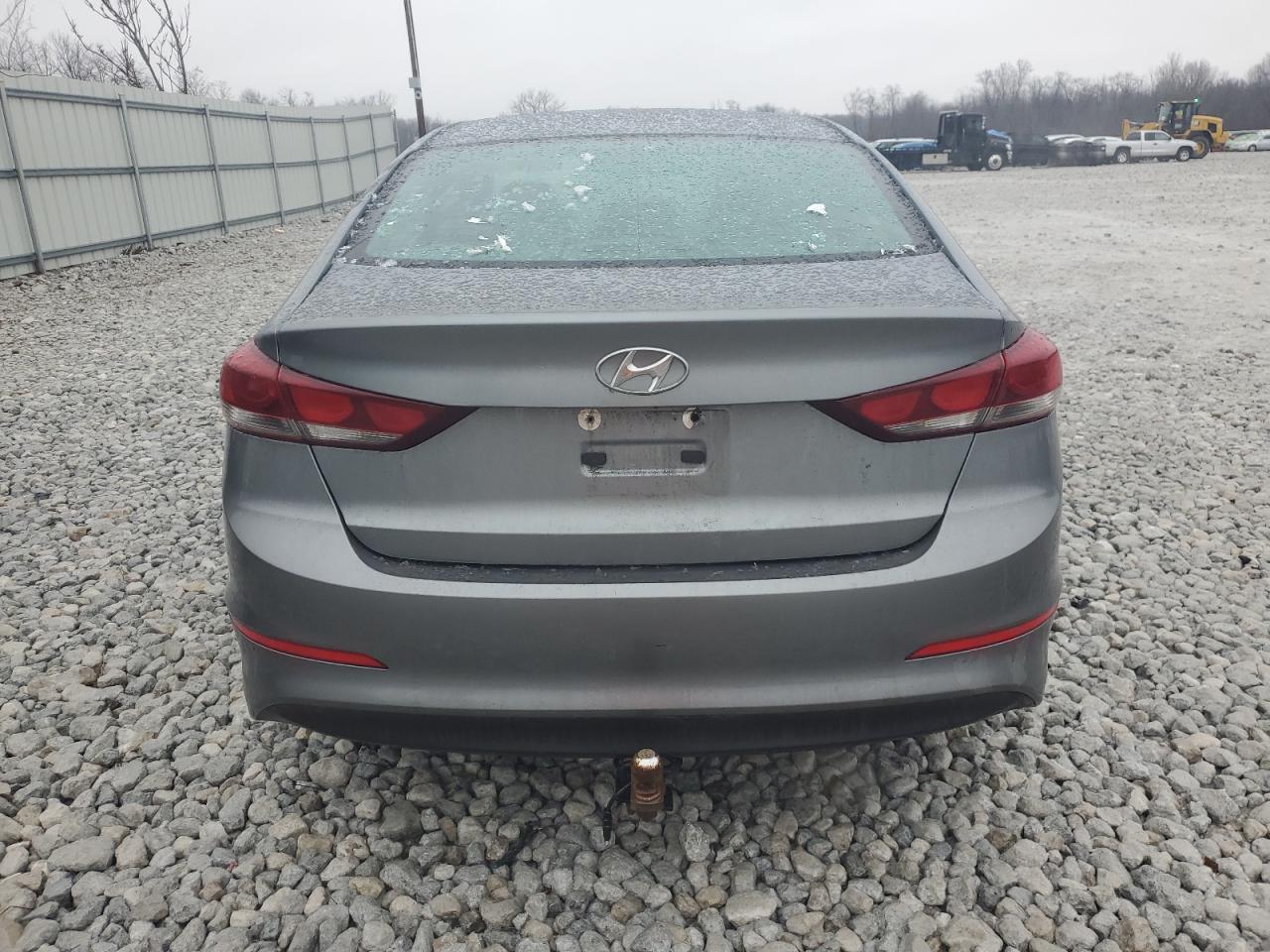 2018 Hyundai Elantra - Image 6