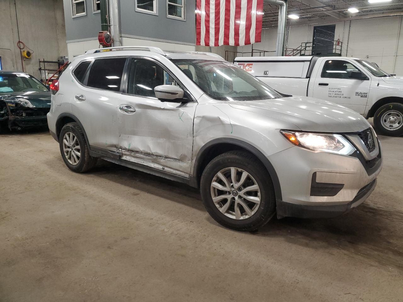 2018 Nissan Rogue - Image 4