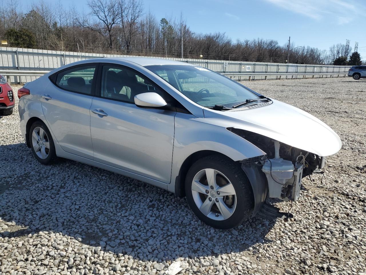 2013 Hyundai Elantra - Image 4
