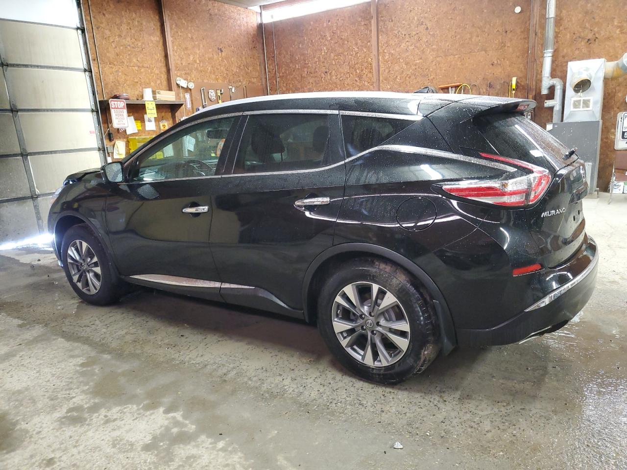 2016 Nissan Murano - Image 2