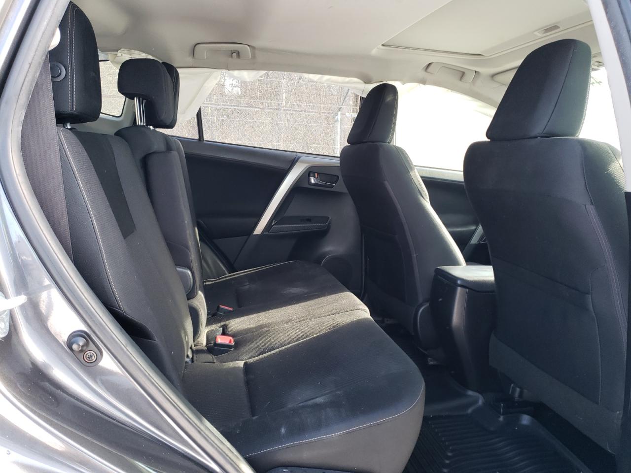 2014 Toyota RAV 4 - Image 11