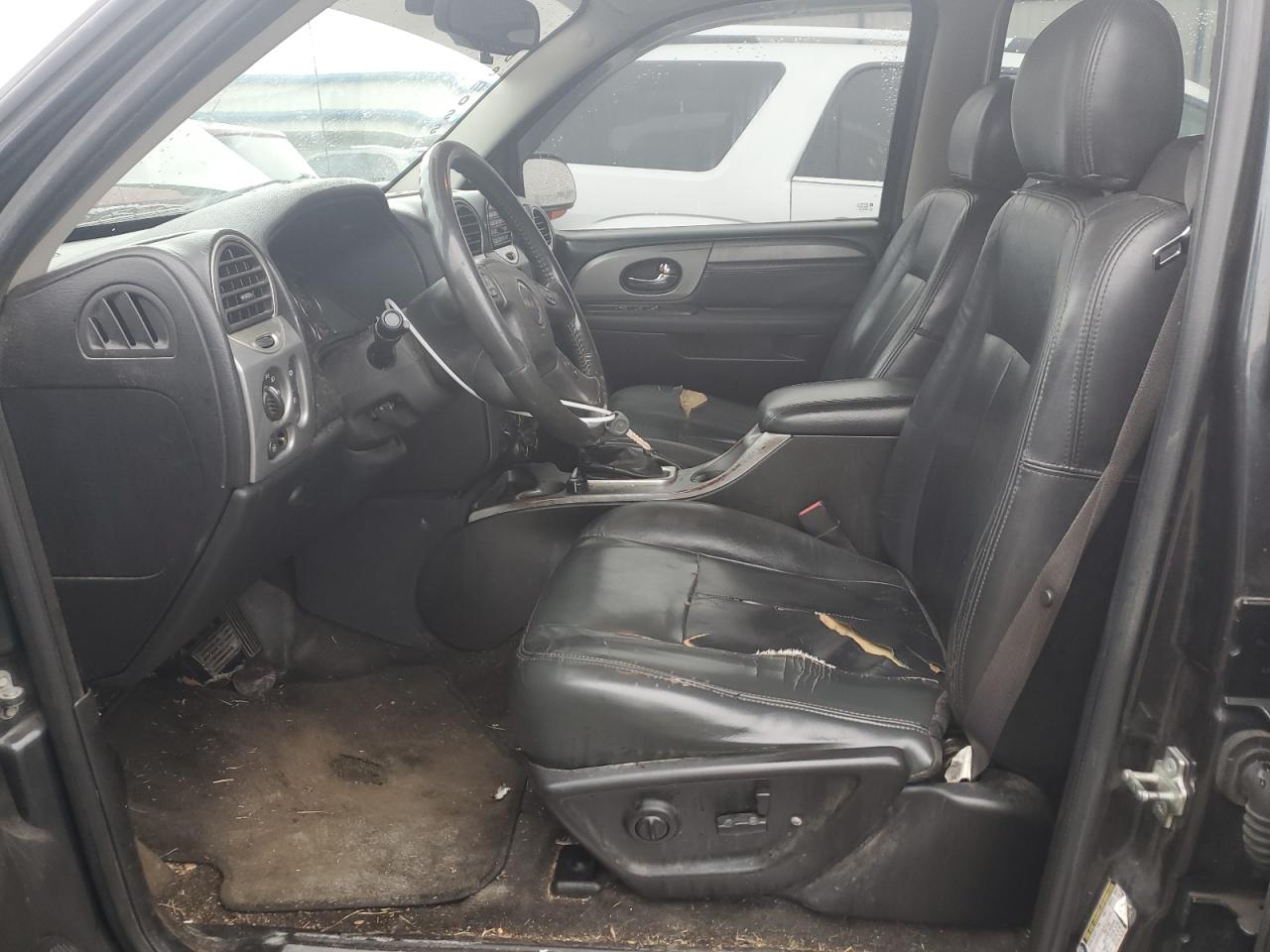 2005 GMC Envoy - Image 7