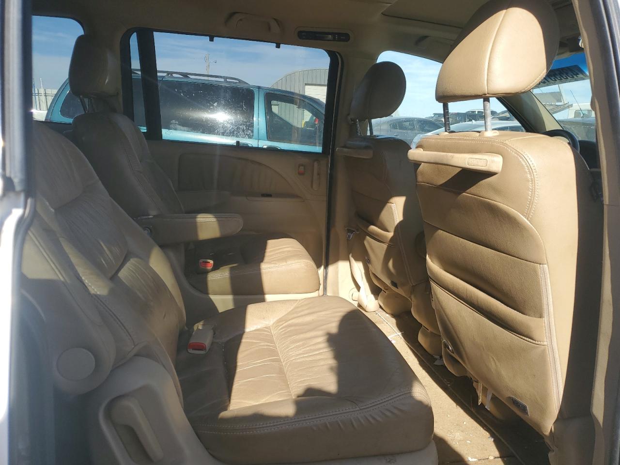 2010 Honda Odyssey - Image 11