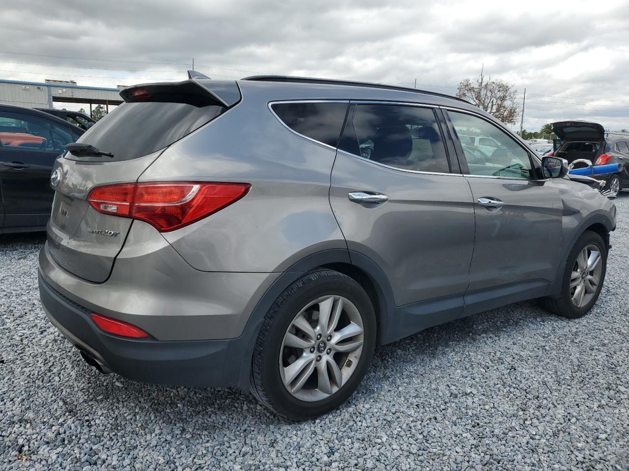 2013 Hyundai Santa Fe - Image 3