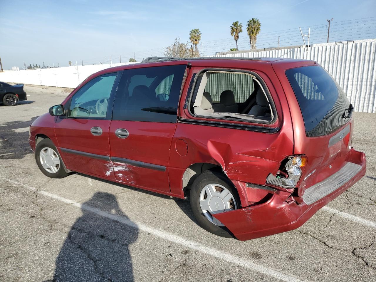 2003 Ford Windstar - Image 2