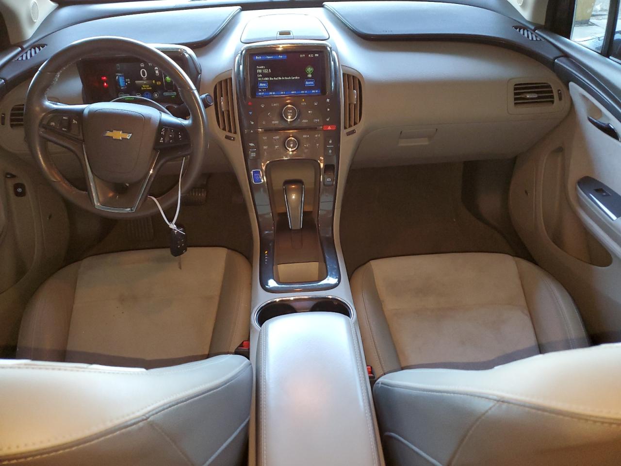 2013 Chevrolet Volt - Image 8