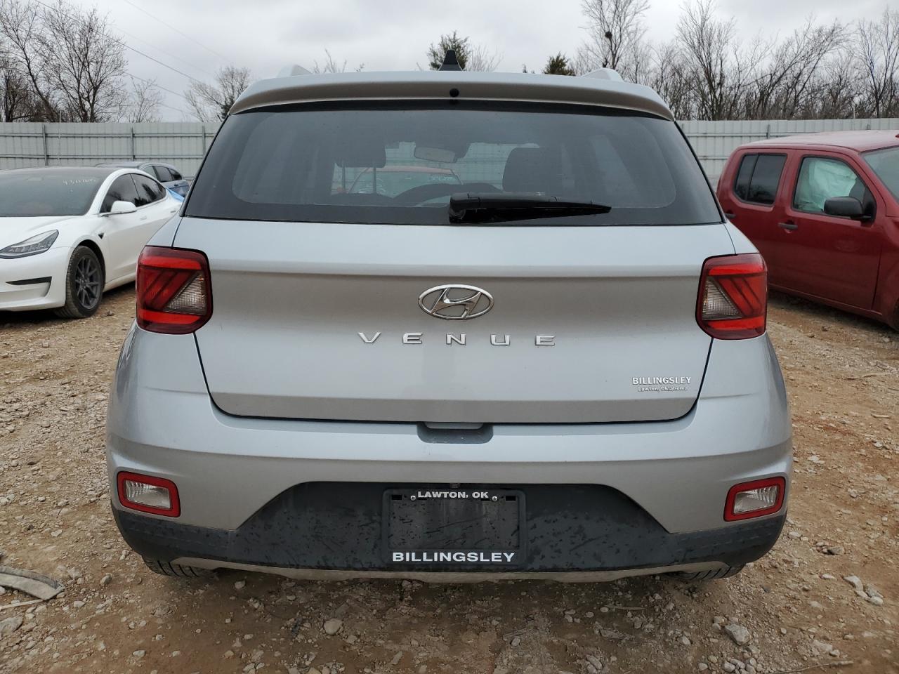 2022 Hyundai Venue - Image 6
