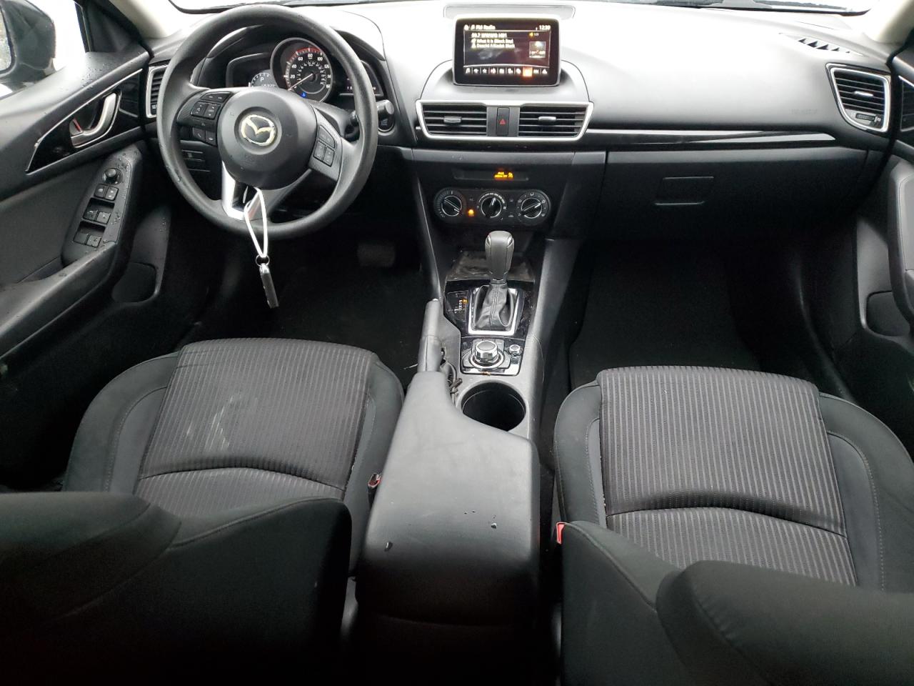 2016 Mazda 3 - Image 8