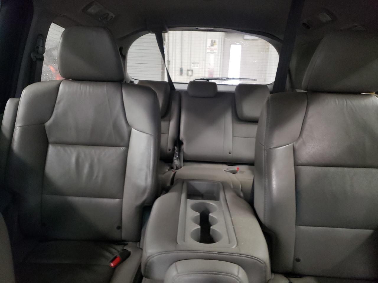 2012 Honda Odyssey - Image 10