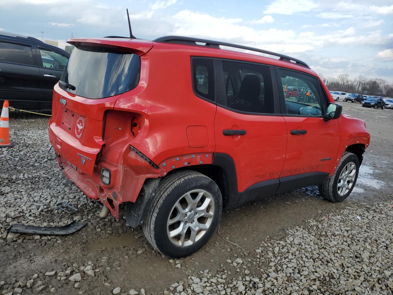 2018 Jeep Renegade - Image 3