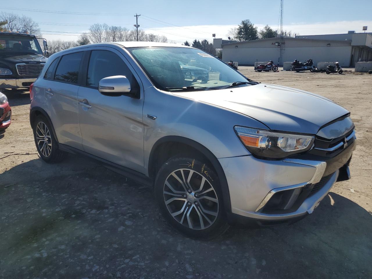2019 Mitsubishi Outlander - Image 4