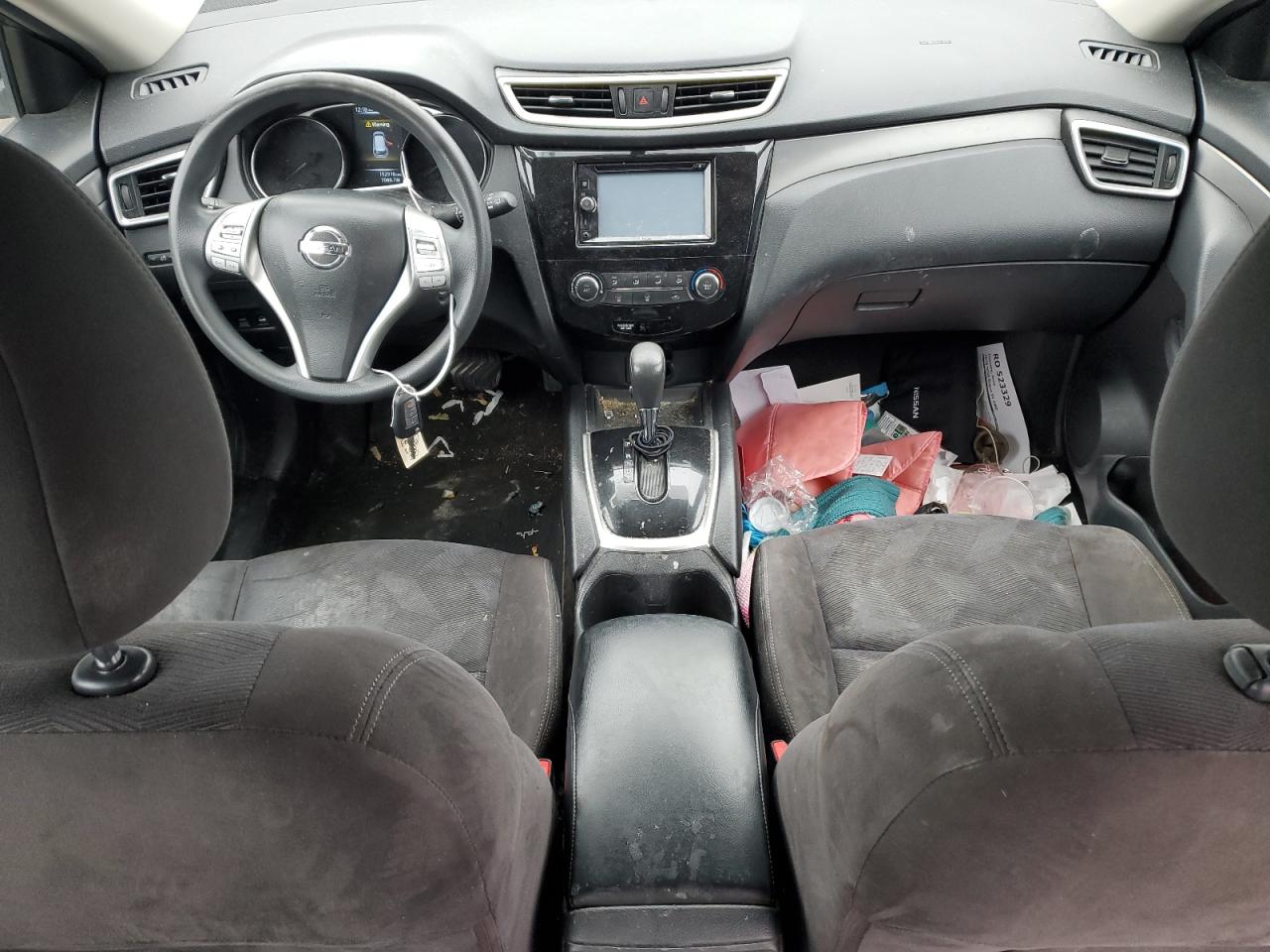 2015 Nissan Rogue - Image 8