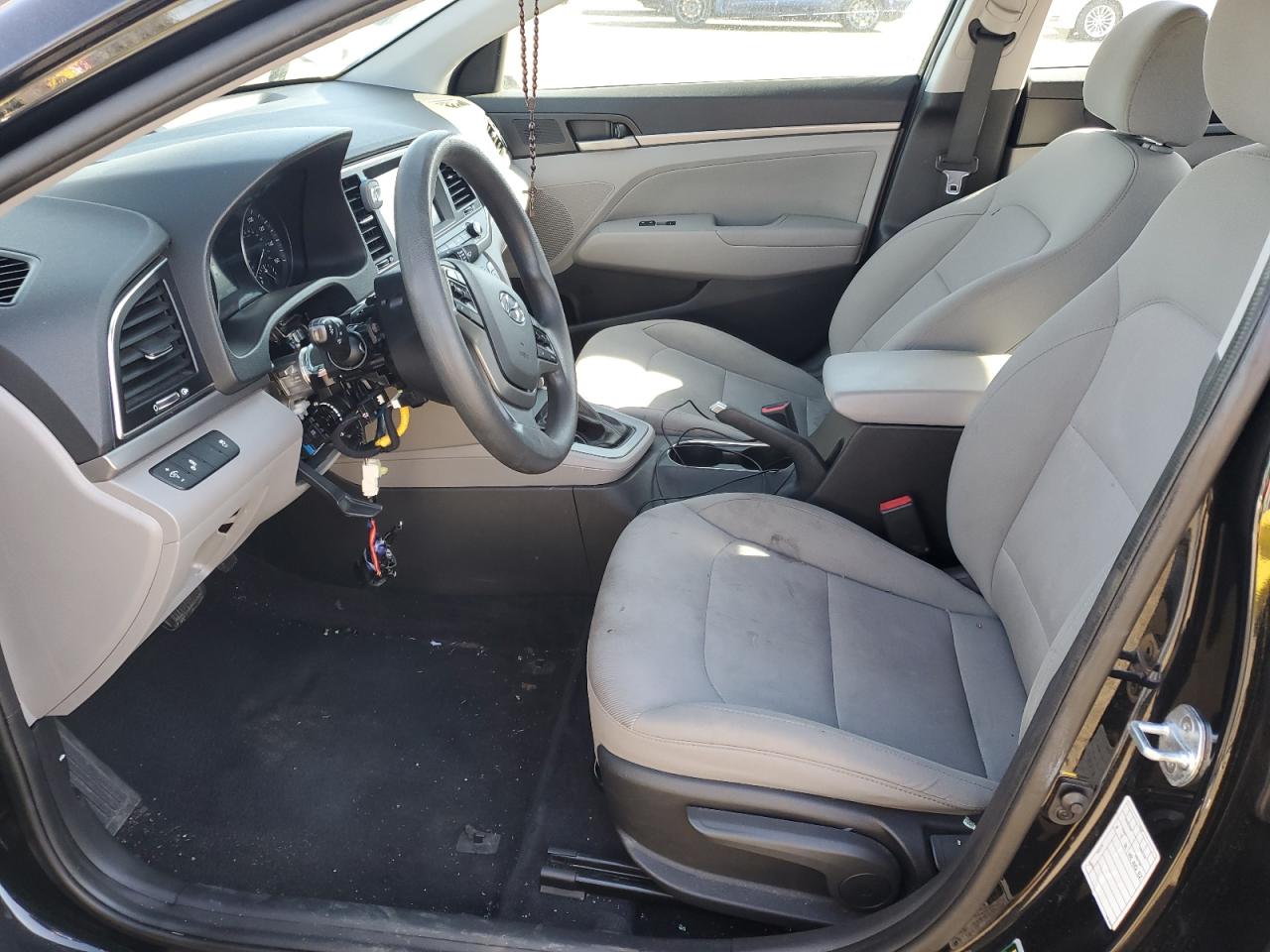 2018 Hyundai Elantra - Image 7