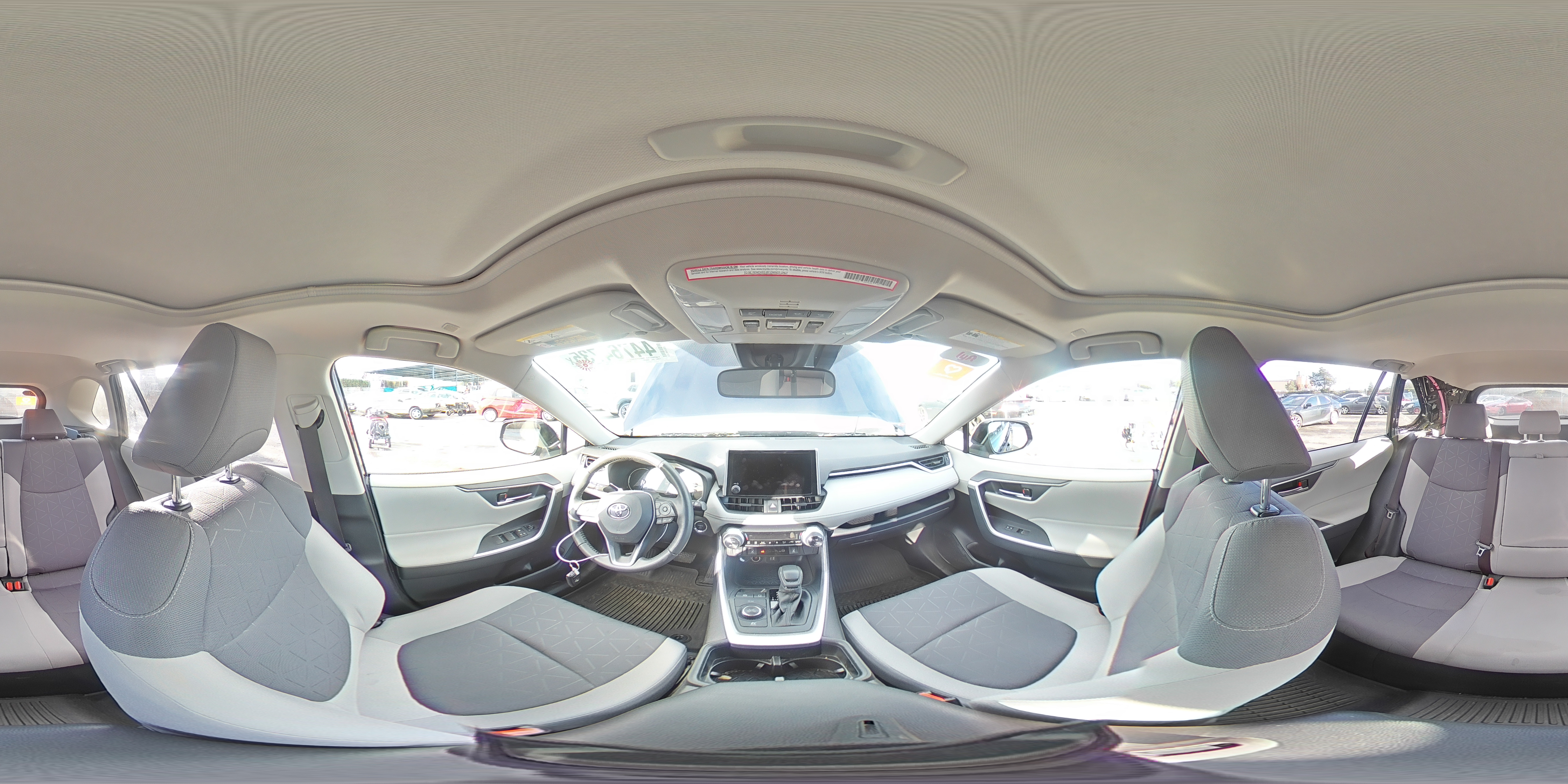 2023 Toyota RAV 4 - Image 13