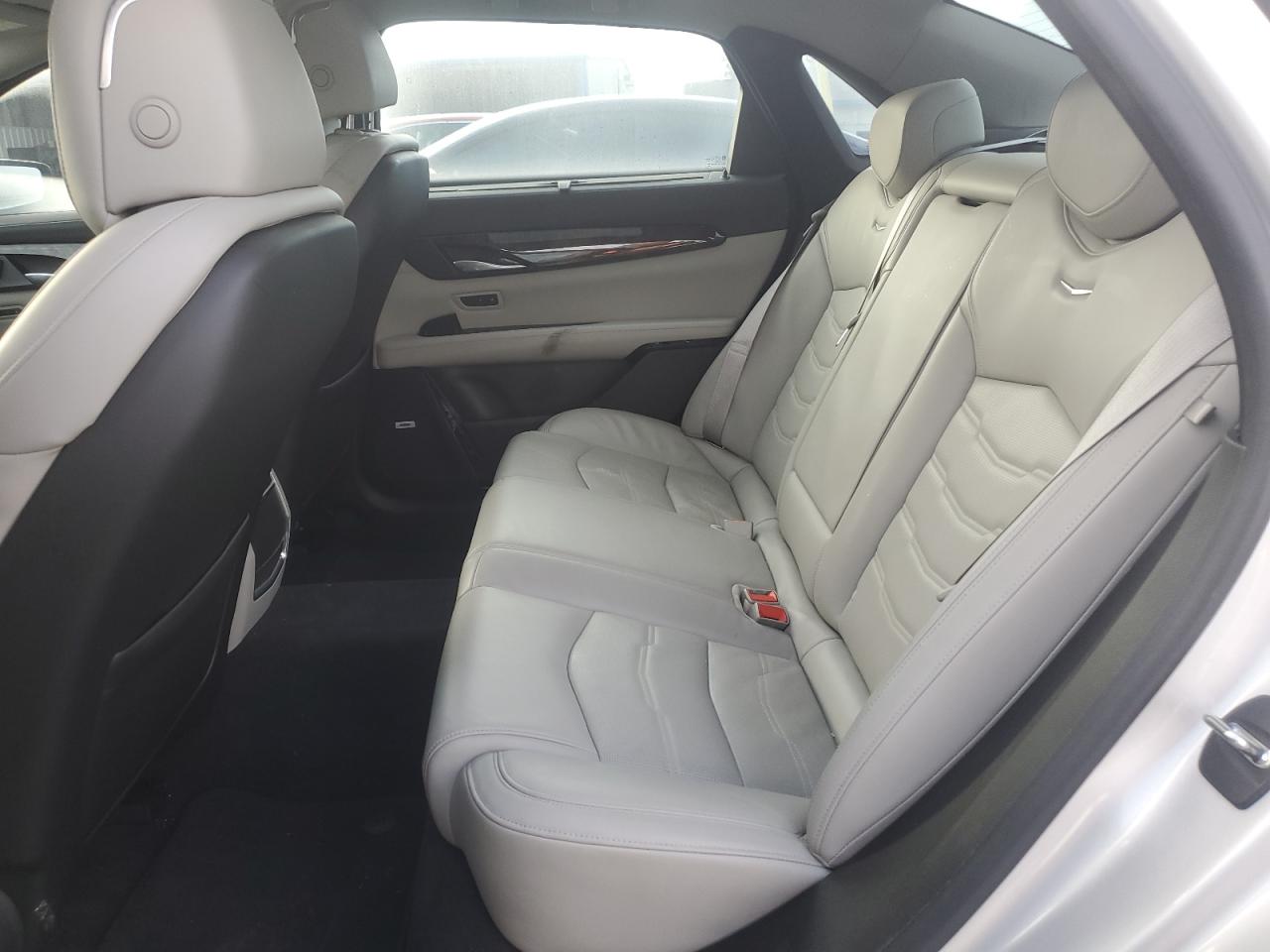 2018 Cadillac CT6 - Image 10