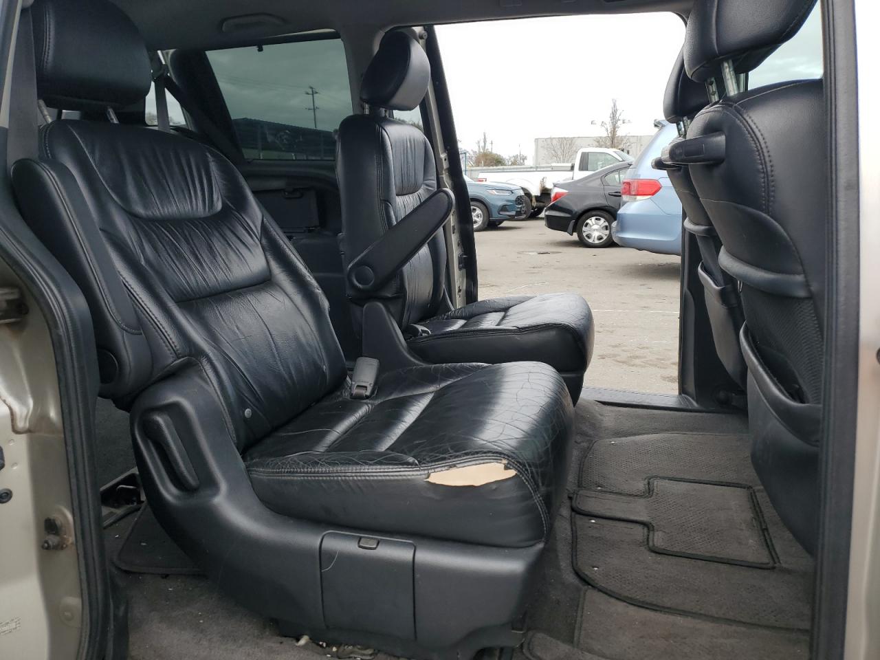 2007 Honda Odyssey - Image 11