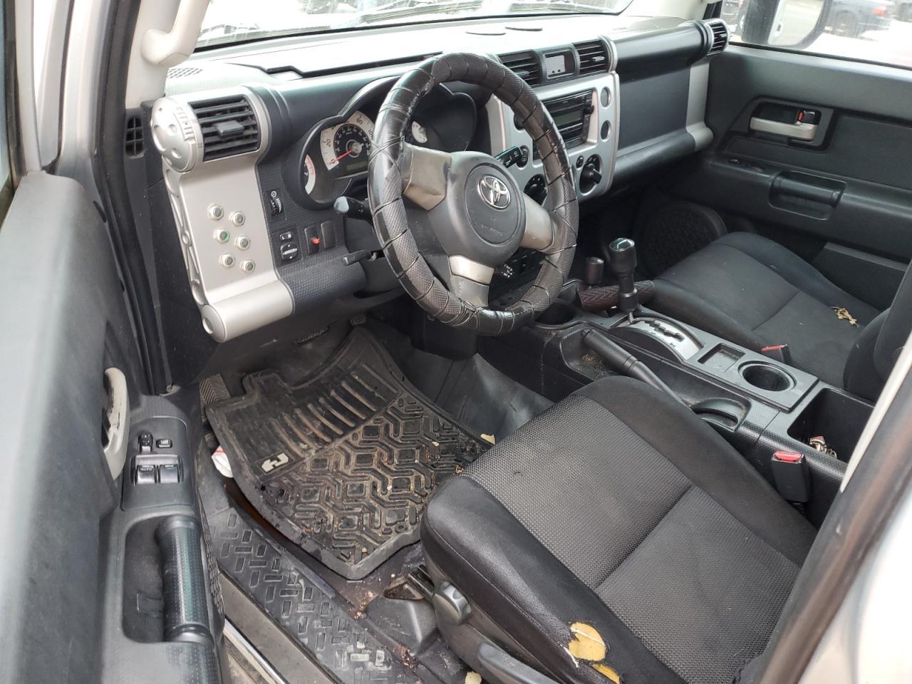 2007 Toyota FJ Cruiser - Image 8