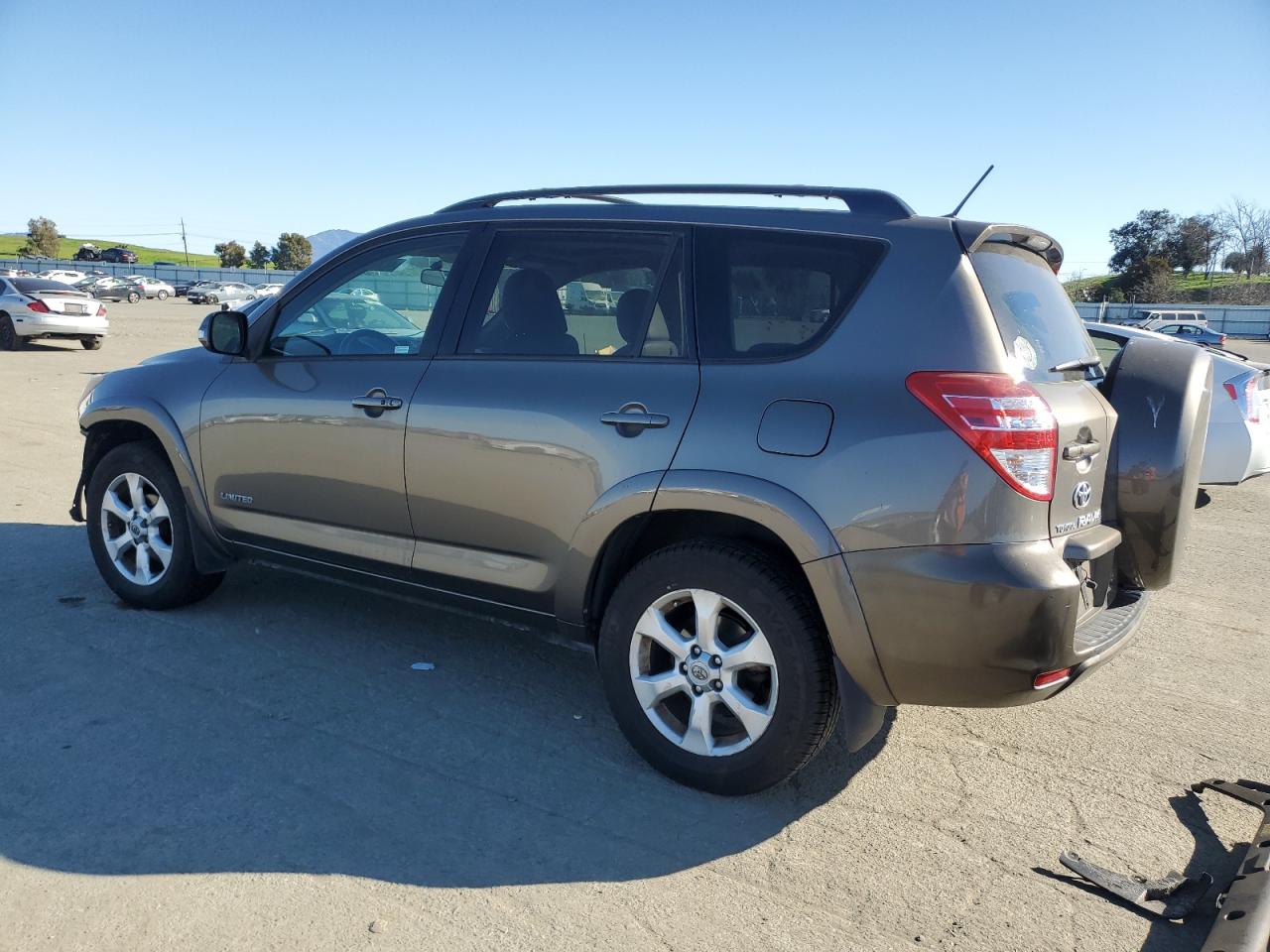 2009 Toyota RAV 4 - Image 2