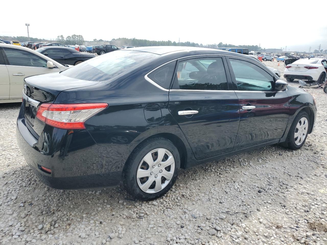 2015 Nissan Sentra - Image 3