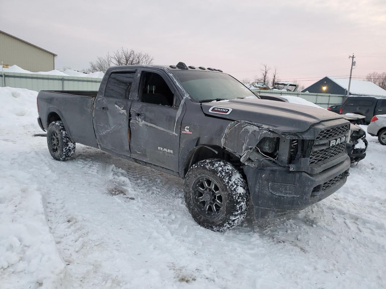 2022 RAM 3500 - Image 4
