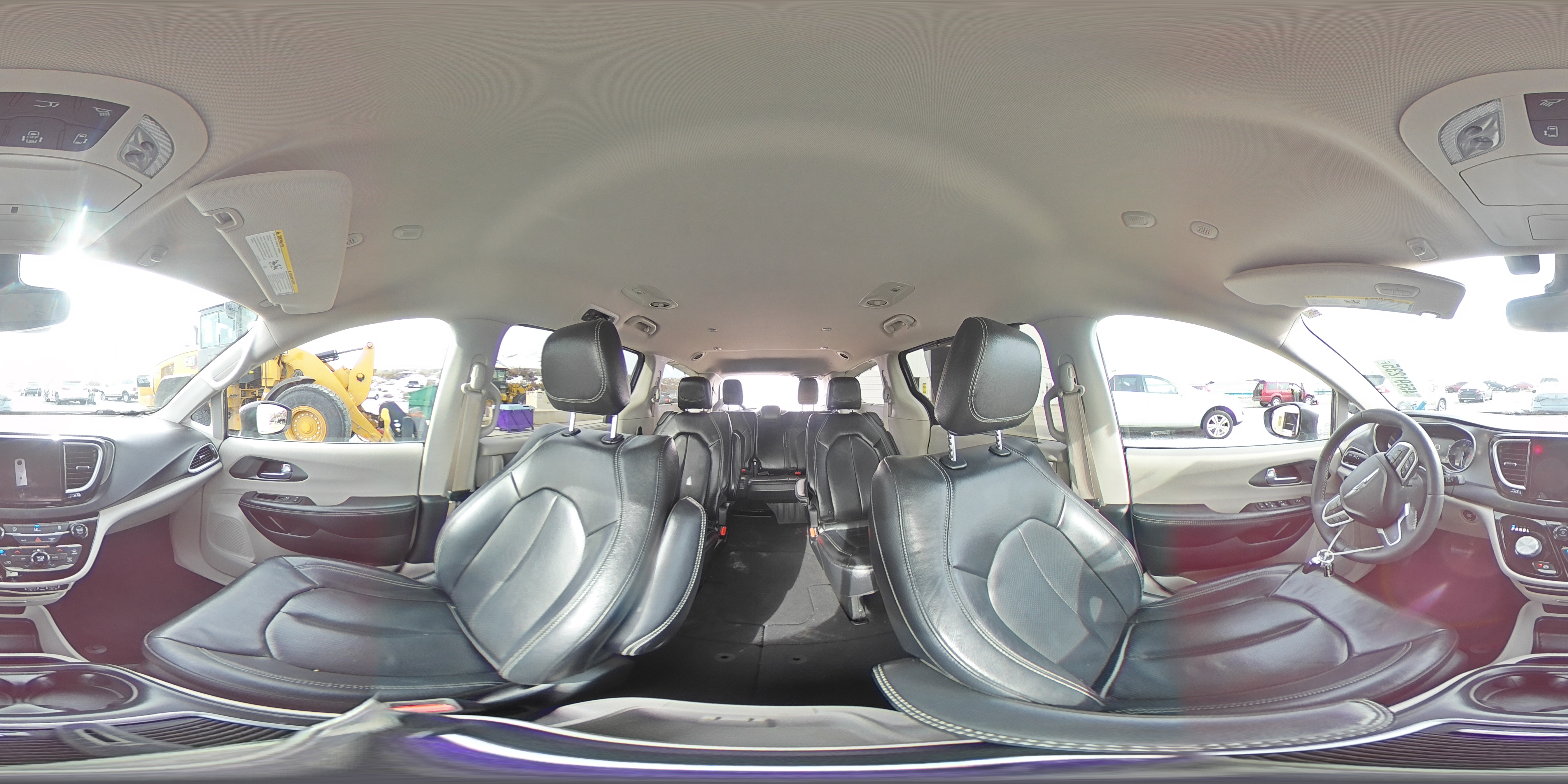 2022 Chrysler Pacifica - Image 13