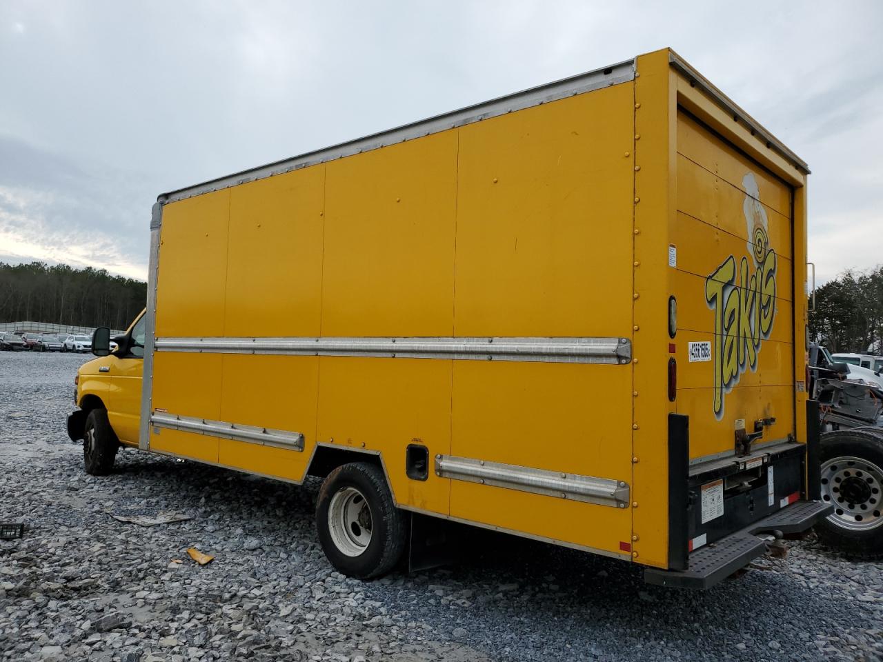 2014 Ford Econoline - Image 2