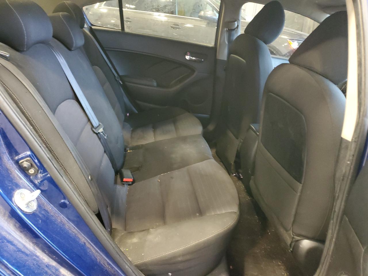 2017 Kia Forte - Image 10