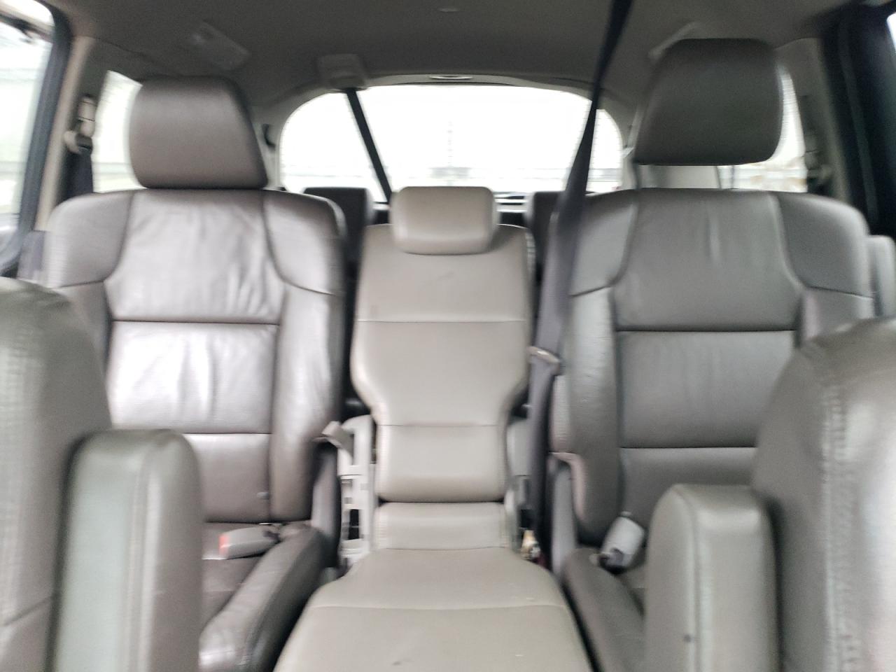 2012 Honda Odyssey - Image 10