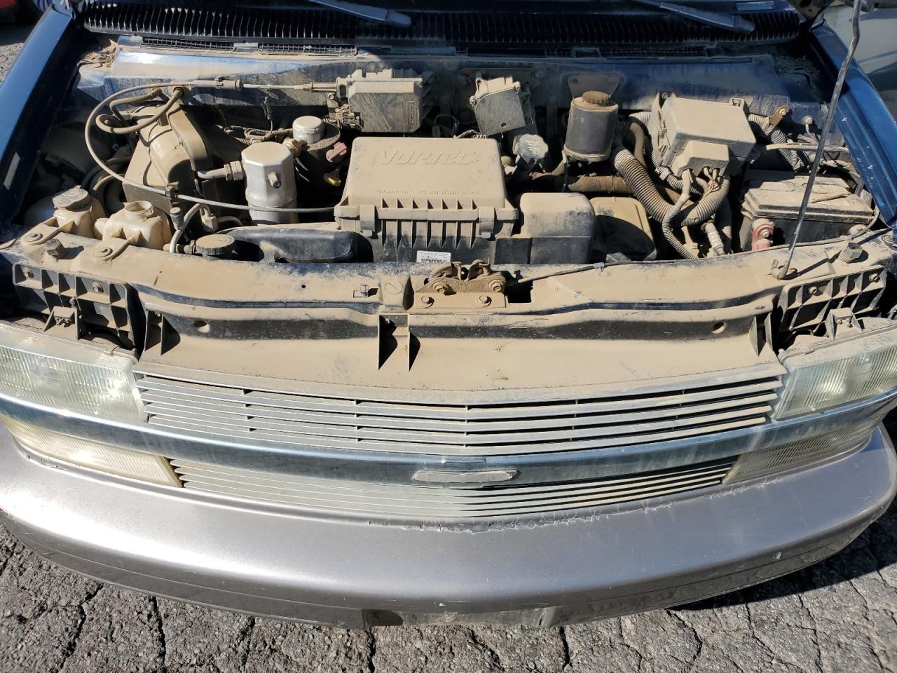 2004 Chevrolet Astro VIN: 1GNDM19X84B111571 Lot: 46376945