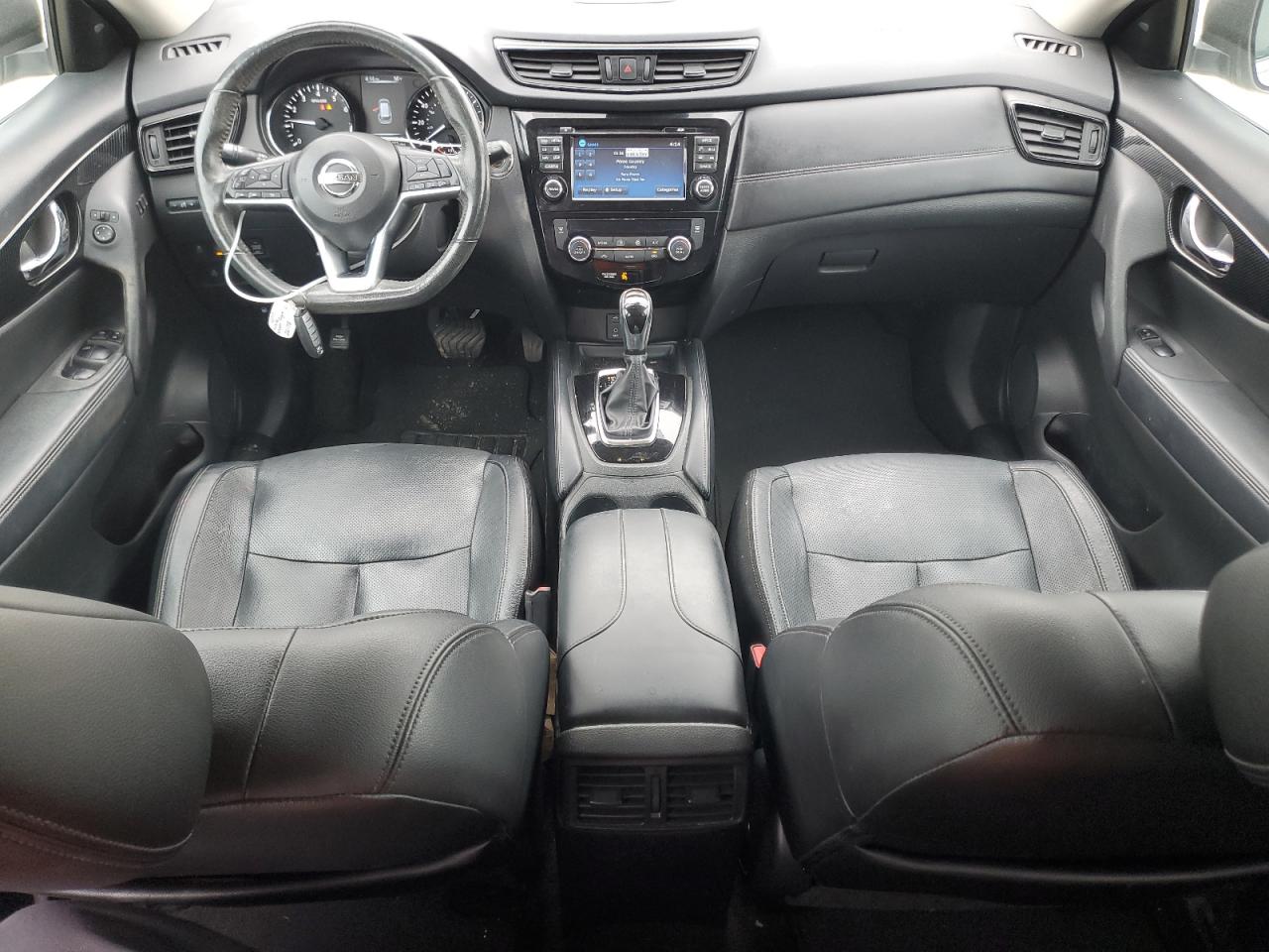 2017 Nissan Rogue - Image 8