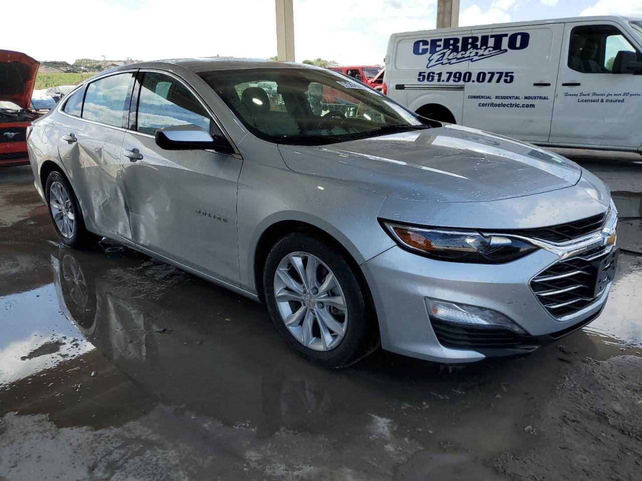 2022 Chevrolet Malibu - Image 4