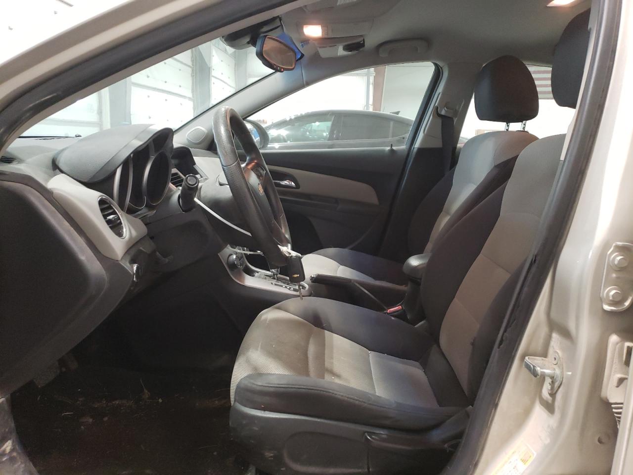 2013 Chevrolet Cruze - Image 7