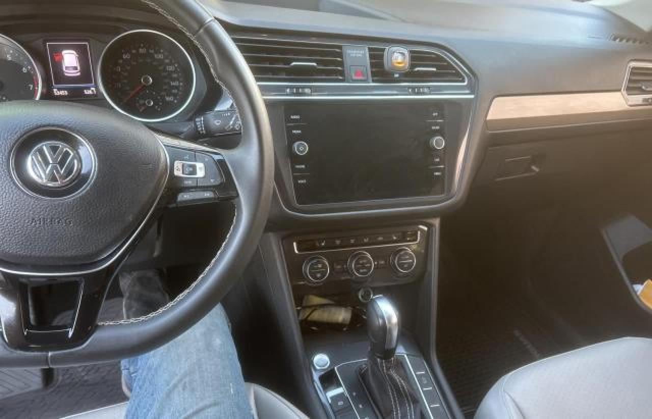 2021 Volkswagen Tiguan - Image 9