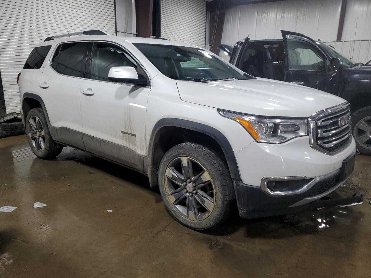 2019 GMC Acadia - Image 4