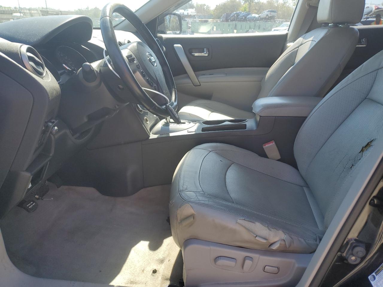 2011 Nissan Rogue - Image 7
