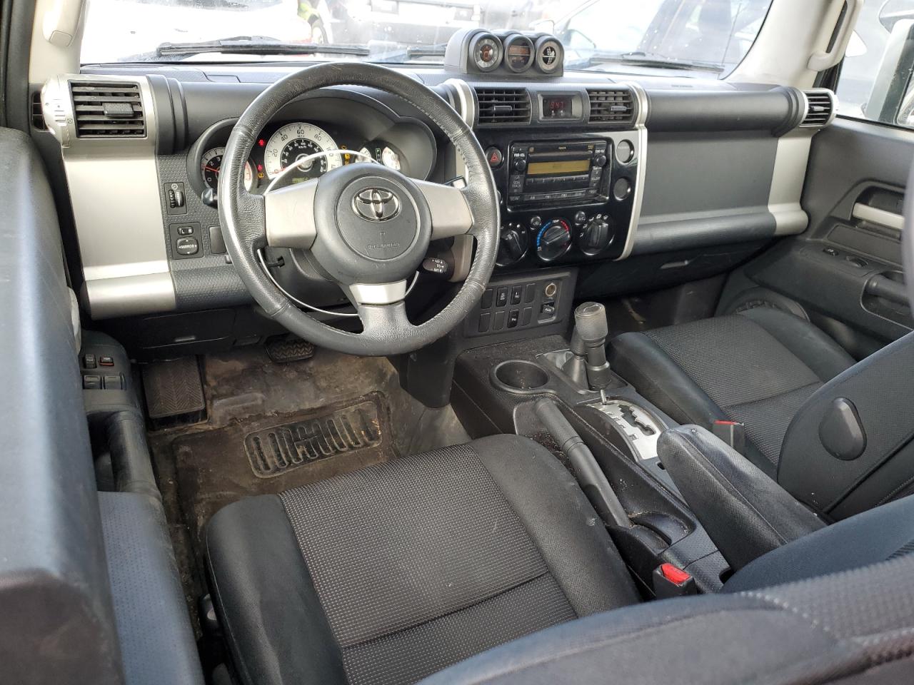 2008 Toyota FJ Cruiser - Image 8
