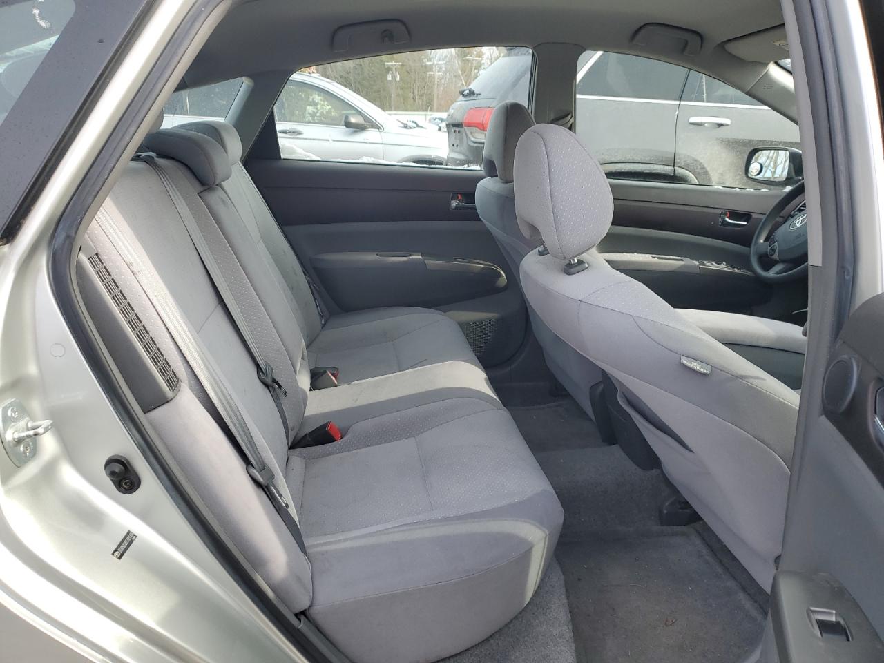 2005 Toyota Prius - Image 11