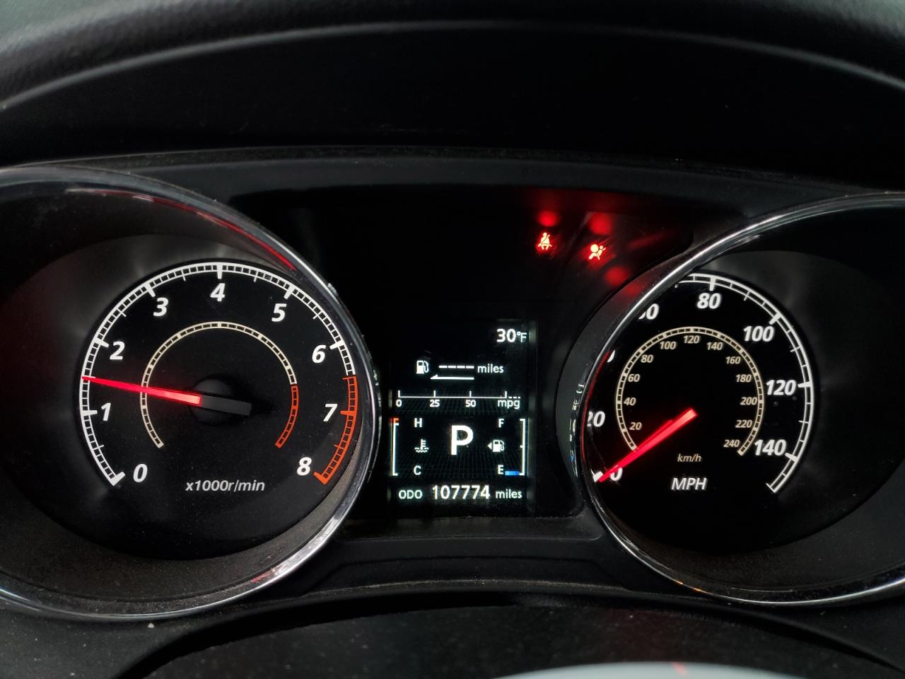 2014 Mitsubishi Outlander - Image 9