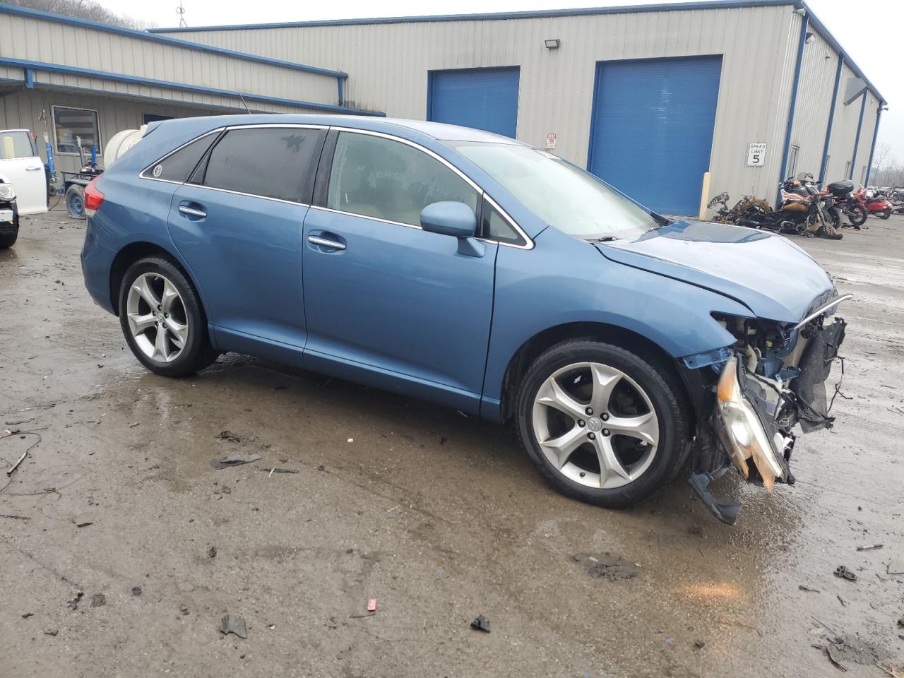 2011 Toyota Venza - Image 4