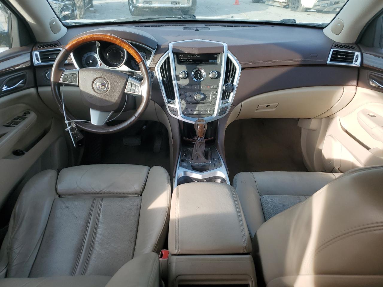 2010 Cadillac SRX - Image 8