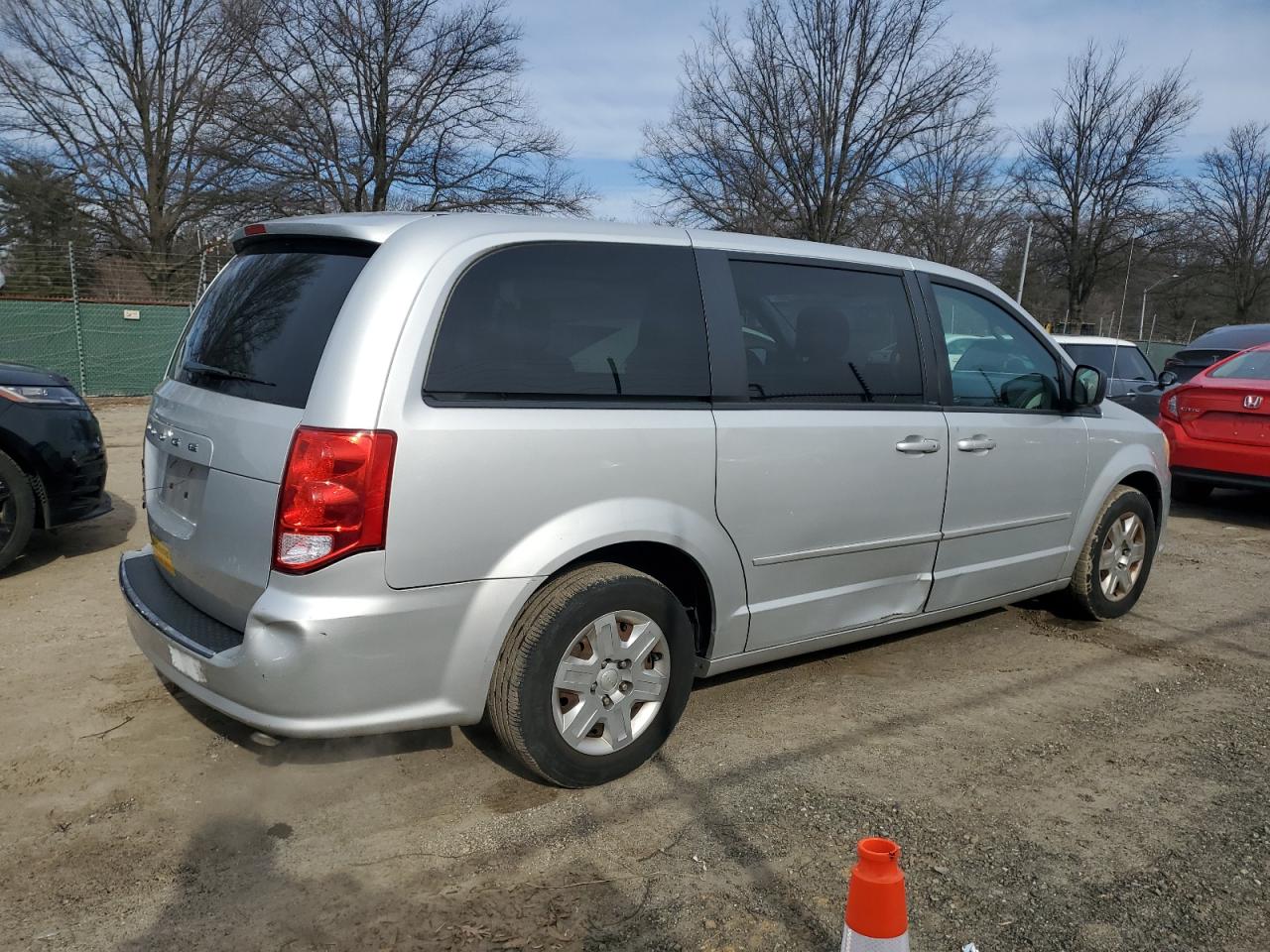 2012 Dodge Caravan - Image 3