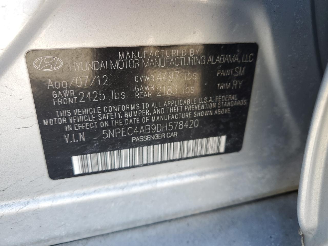 2013 Hyundai Sonata - Image 14