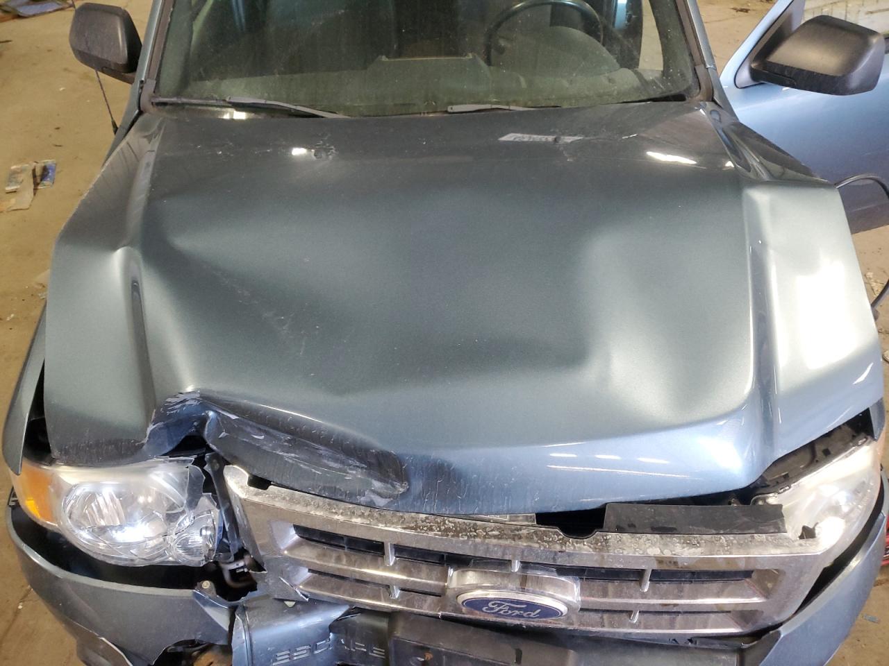 2010 Ford Escape - Image 12