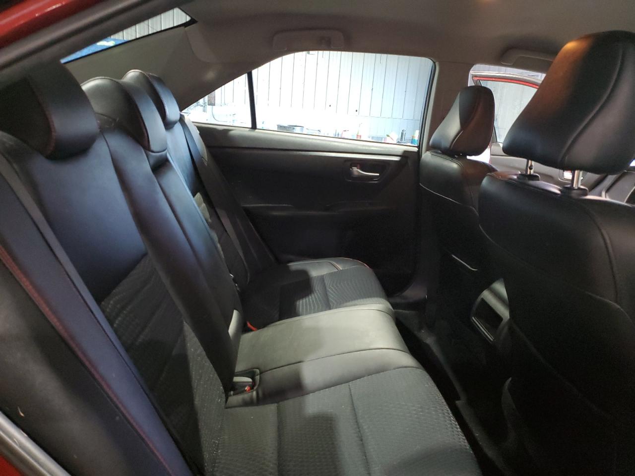 2015 Toyota Camry - Image 10