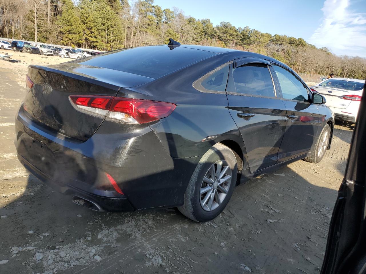 2018 Hyundai Sonata - Image 3