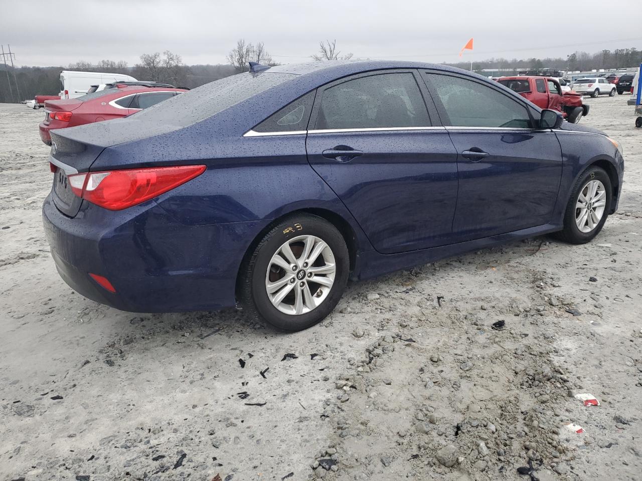 2014 Hyundai Sonata - Image 3