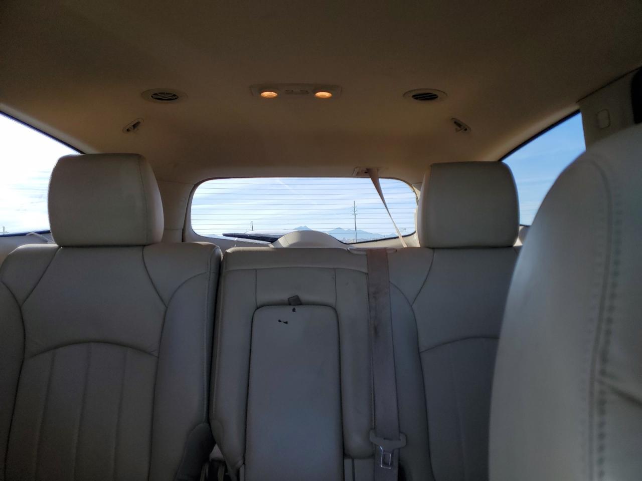 2011 Buick Enclave - Image 10