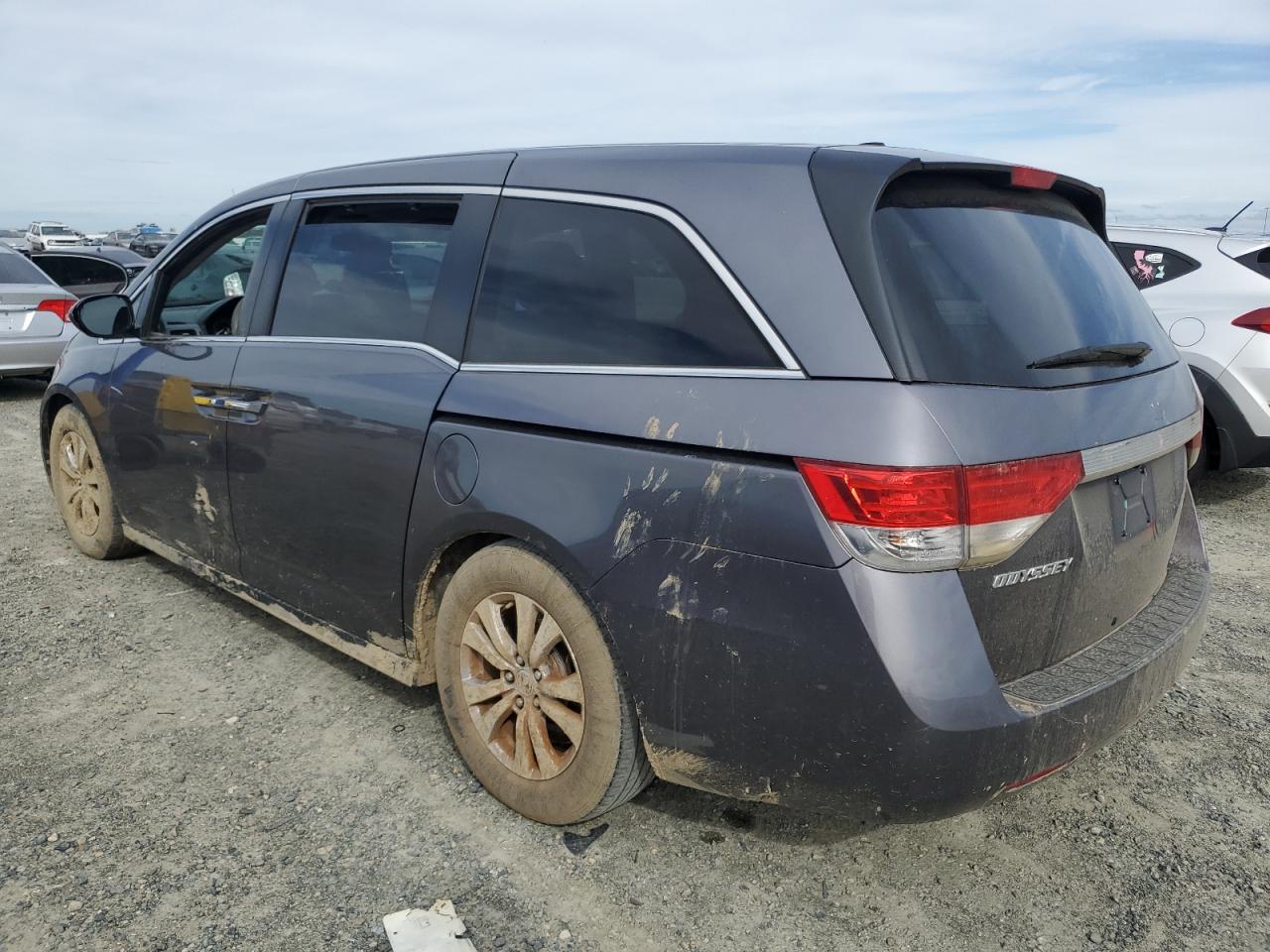 2015 Honda Odyssey - Image 2